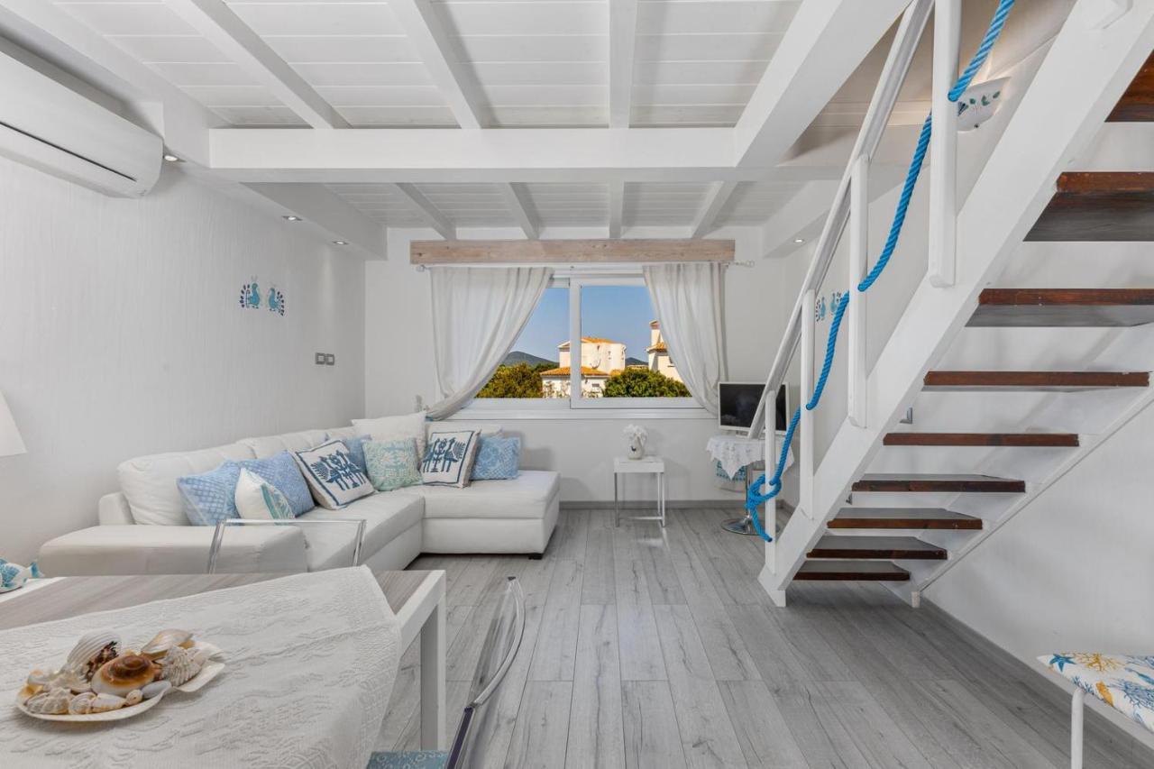 Giglio Apartment Vista Mare E Parcheggio Privato Porto Rotondo Exterior photo